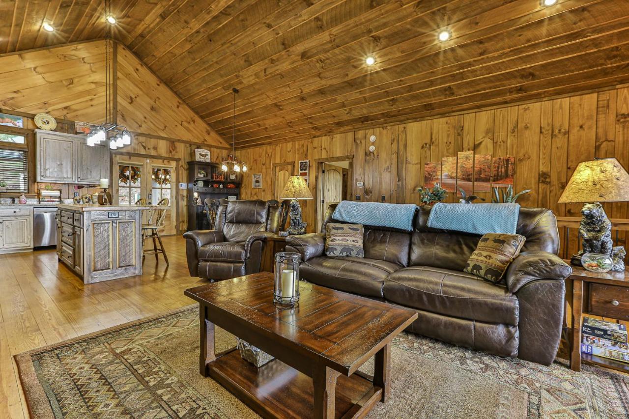 Eagles Crest - Long Range Layered Mountain Views In Peaceful Neighborhood! Villa Mineral Bluff Bagian luar foto