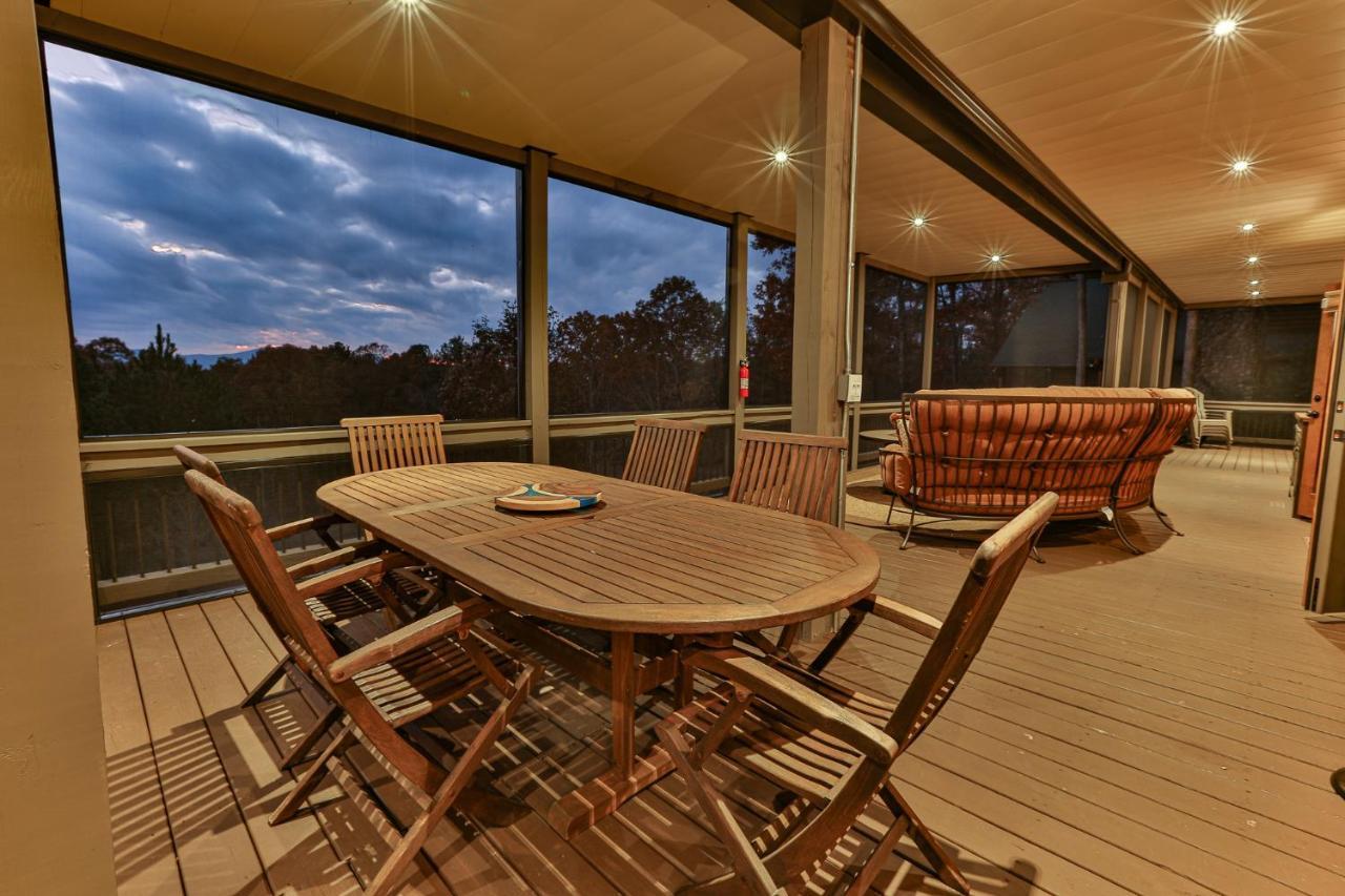 Eagles Crest - Long Range Layered Mountain Views In Peaceful Neighborhood! Villa Mineral Bluff Bagian luar foto