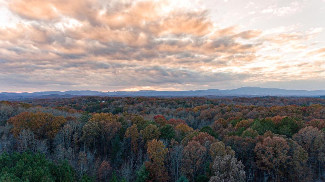 Eagles Crest - Long Range Layered Mountain Views In Peaceful Neighborhood! Villa Mineral Bluff Bagian luar foto