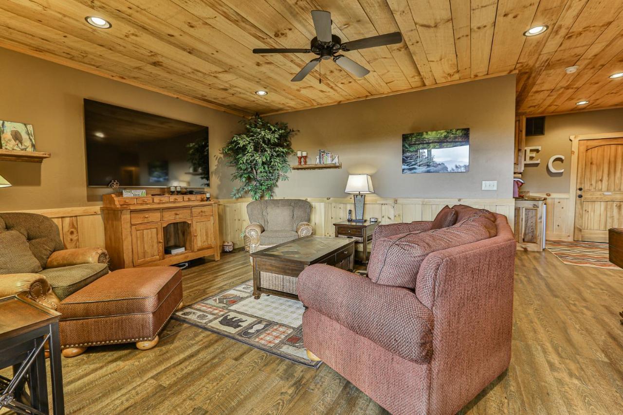 Eagles Crest - Long Range Layered Mountain Views In Peaceful Neighborhood! Villa Mineral Bluff Bagian luar foto